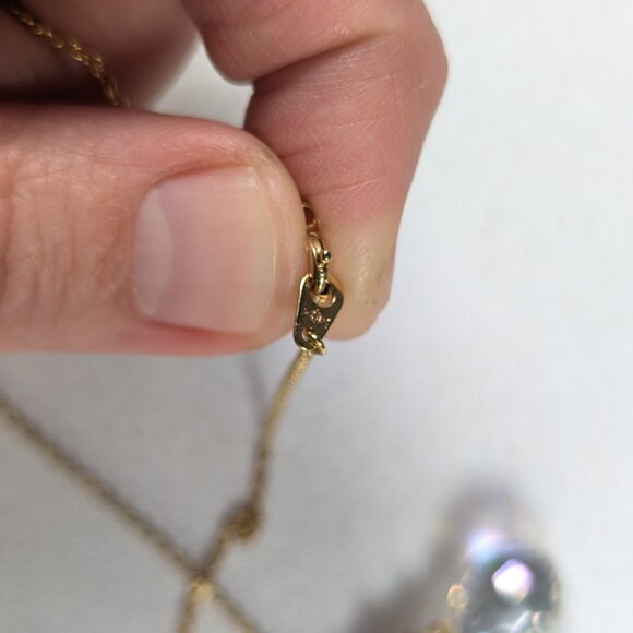 Small Aurora Borealis crystal pineapple pendant with gold tone necklace - Picture 6 of 9